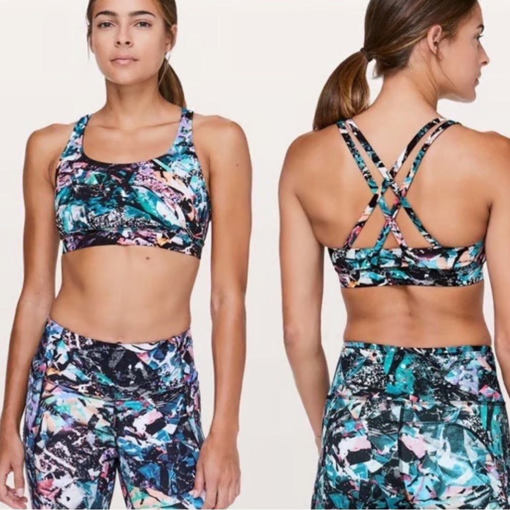 Lululemon Energy Strappy Bra in Crush Muti Color Size 6